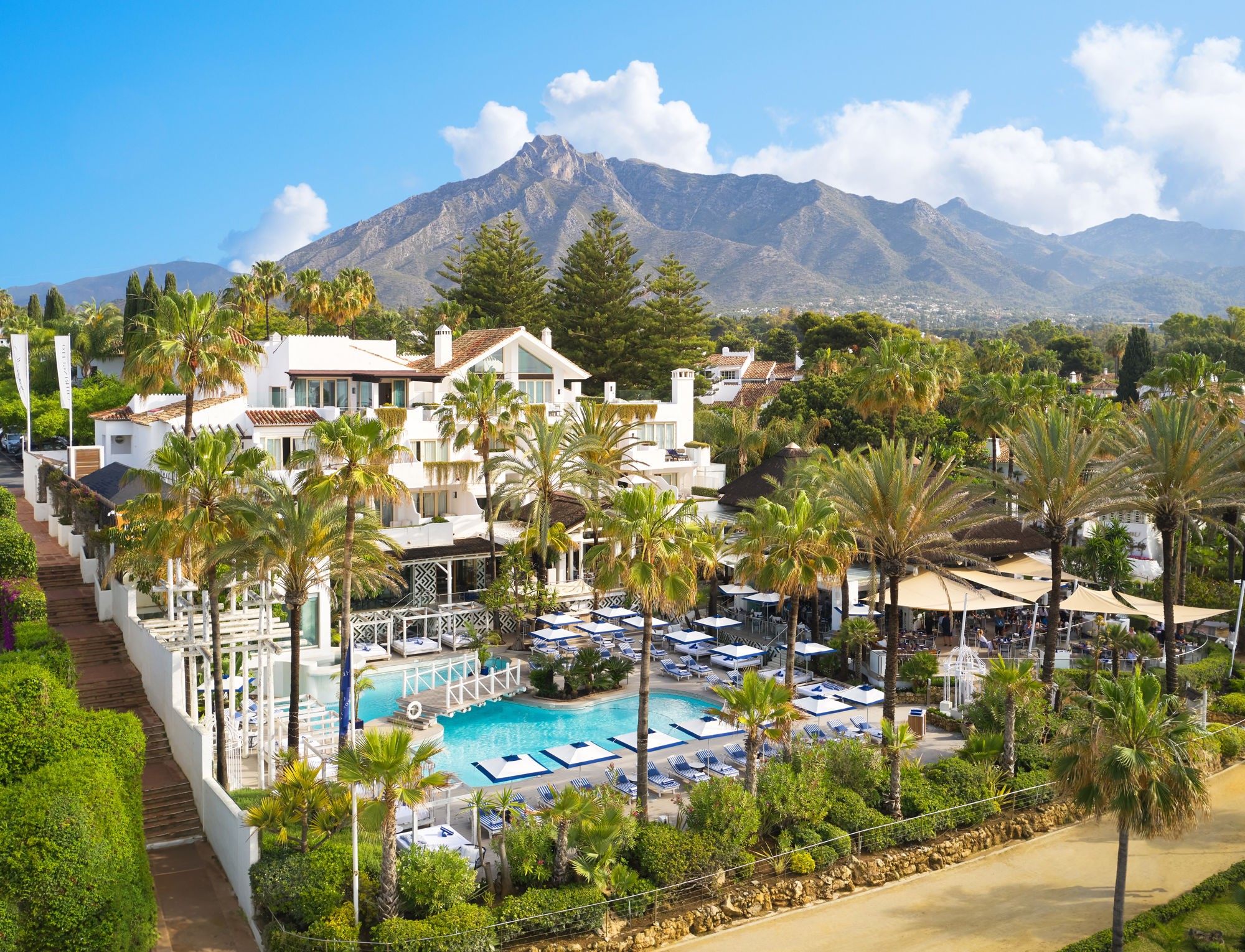Puente Romano resort with La Concha mountain backdrop on the Golden Mile